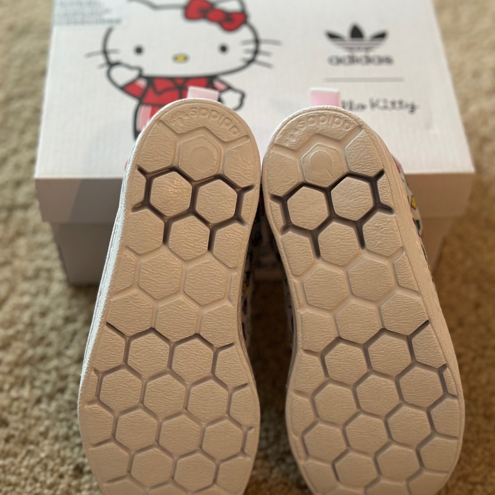 adidas x Hello Kitty Superstar 360 Shoes Kids - Picture 2 of 4